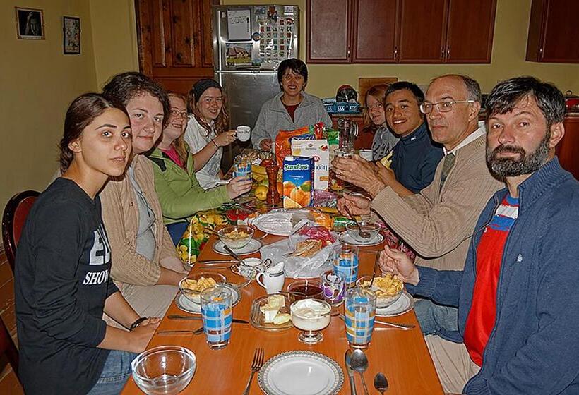 پانسیون Hanmer Guest House