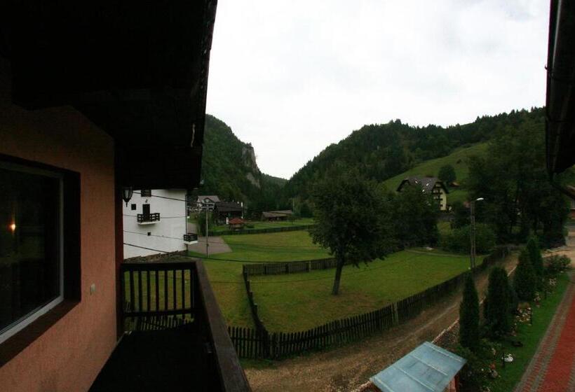 Pensiunea Ianis Moieciu