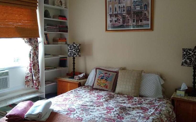 مبيت وإفطار Australis Guest House