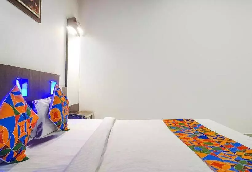 Fabhotel Prime Meera Vatika   Nr Veena Lake