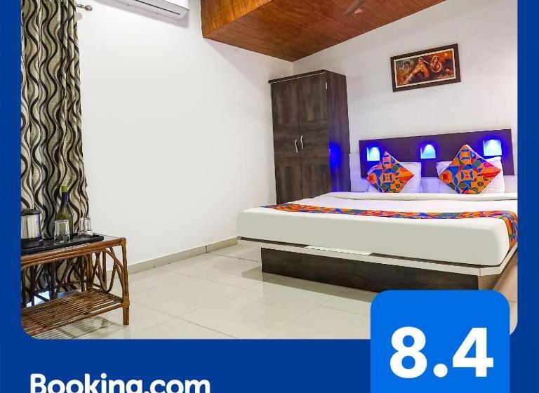 Fabhotel Prime Meera Vatika   Nr Veena Lake