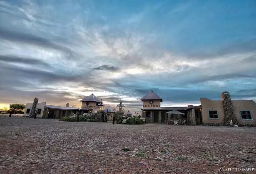 Hotelli Emoya Basotho Lodge