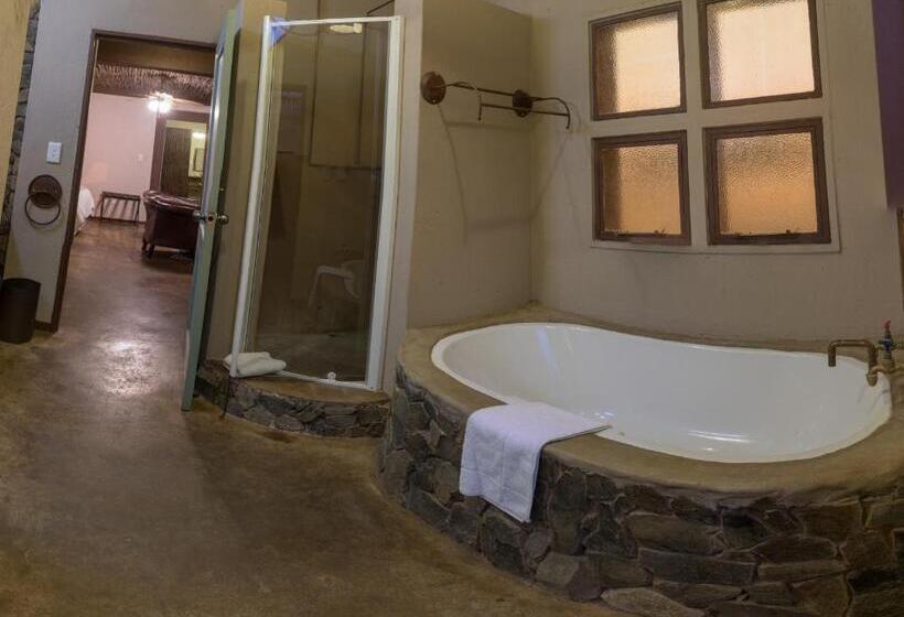 酒店 Emoya Basotho Lodge