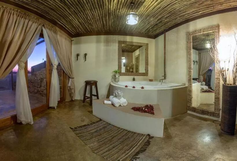 Hotelli Emoya Basotho Lodge