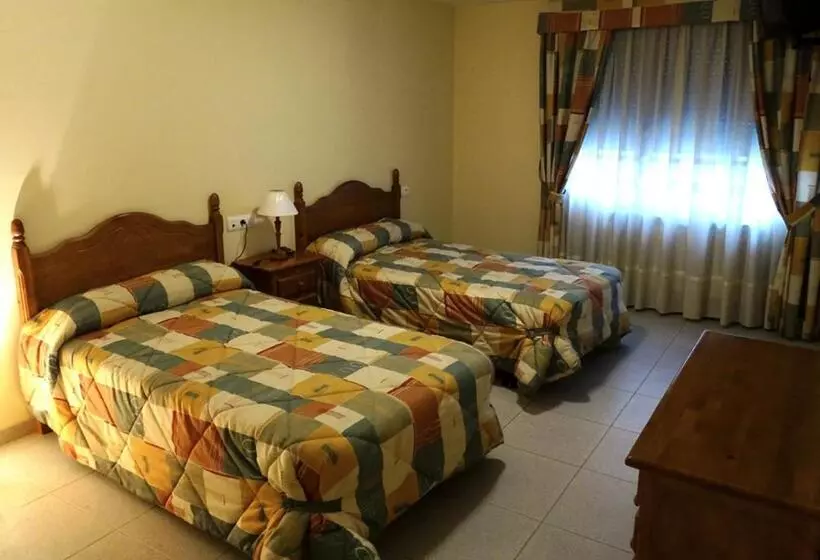 ホテル Hostal Carmen
