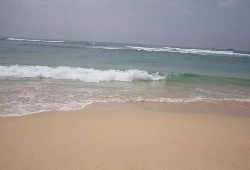 White Surfing Beach Resort