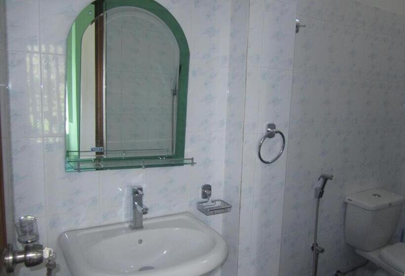 White Surfing Beach Resort