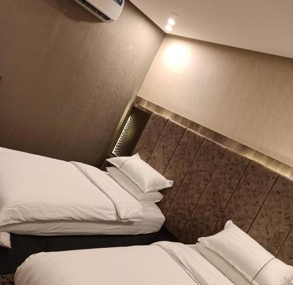 حياة تاون البدع