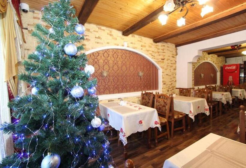 هاستل затишний готель едем