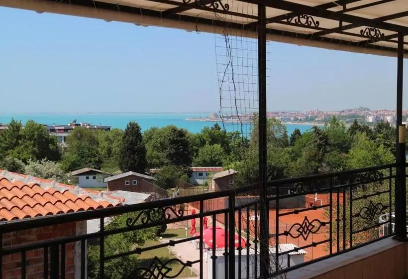 پانسیون Flowers Apartments