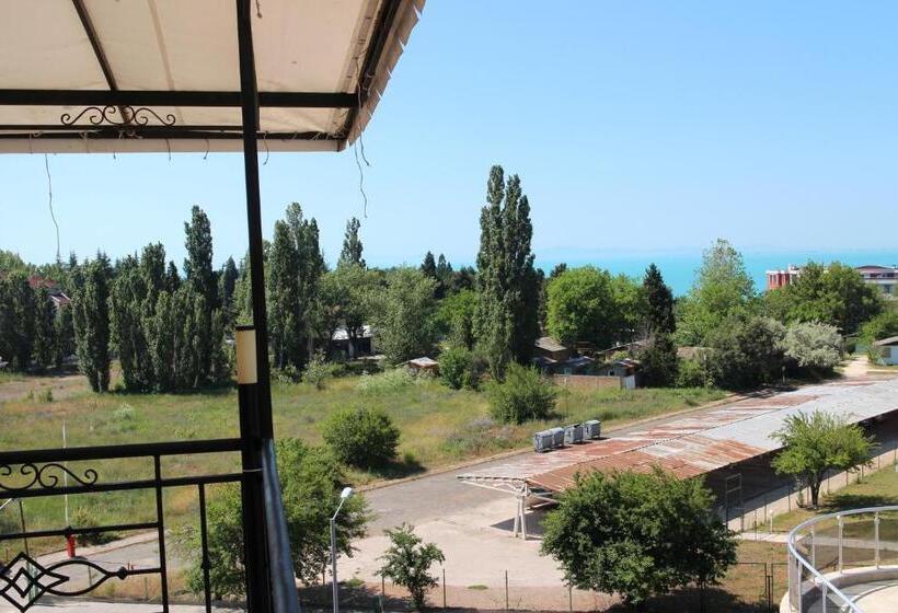 פנסיון Flowers Apartments