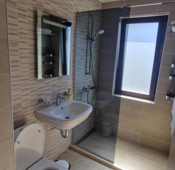 פנסיון Flowers Apartments