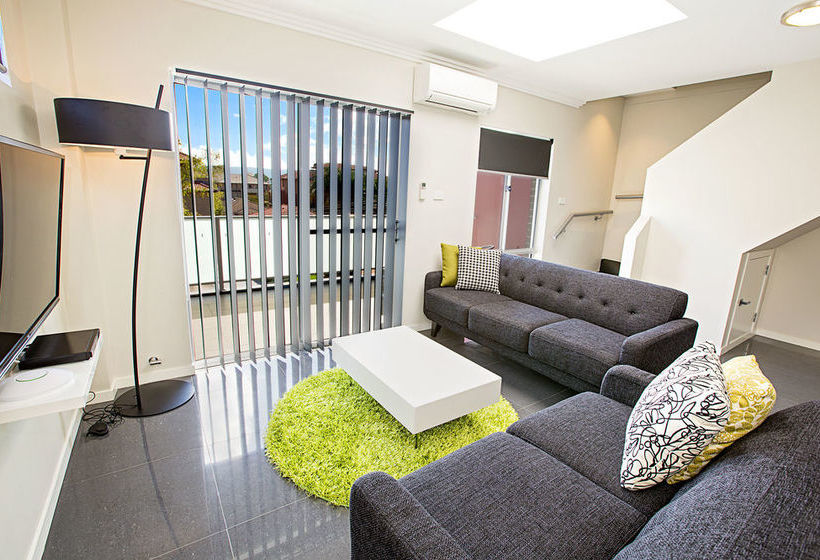 Astina Serviced Apartments - Parkside