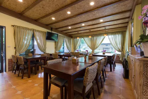 تختخواب و صبحانه Songyuan 68 Villa