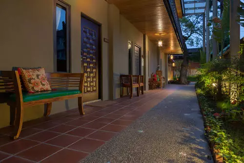 تختخواب و صبحانه Songyuan 68 Villa