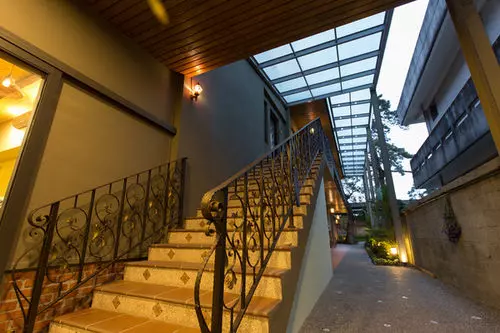 تختخواب و صبحانه Songyuan 68 Villa