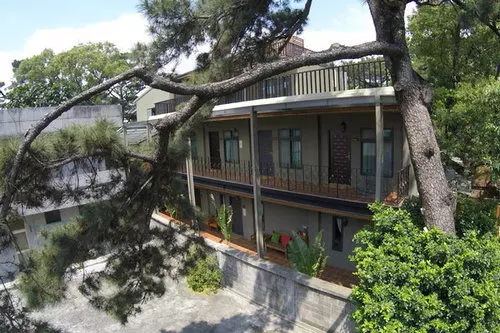 تختخواب و صبحانه Songyuan 68 Villa