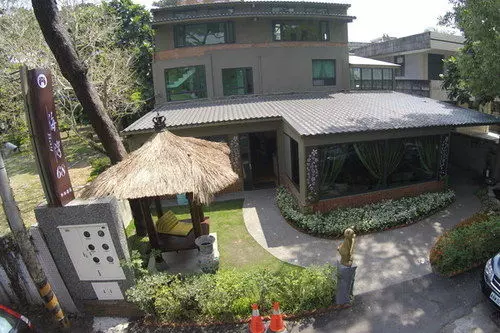 تختخواب و صبحانه Songyuan 68 Villa
