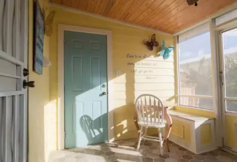 تختخواب و صبحانه Carla's Cottage