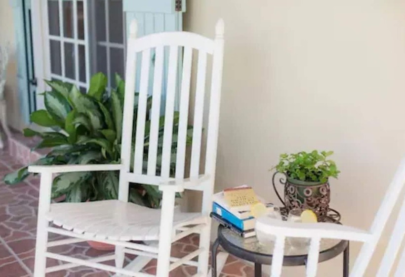 Bed and Breakfast Carla's Cottage