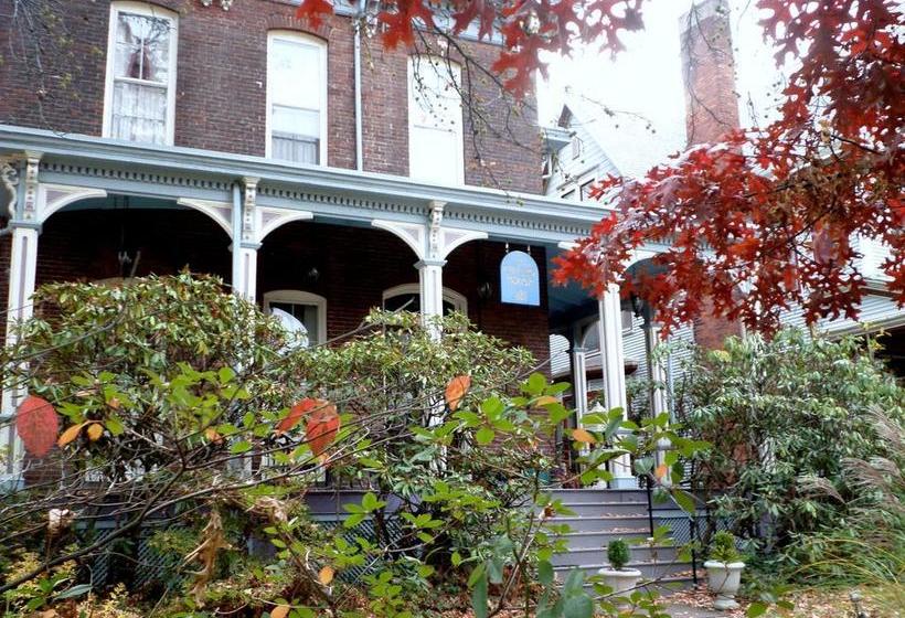 צימר Hillard House Inn