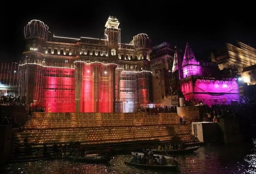 هتل Brijrama Palace, Varanasi By The Ganges