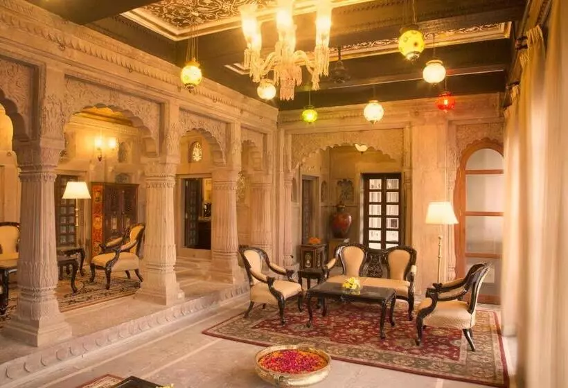 هتل Brijrama Palace, Varanasi By The Ganges
