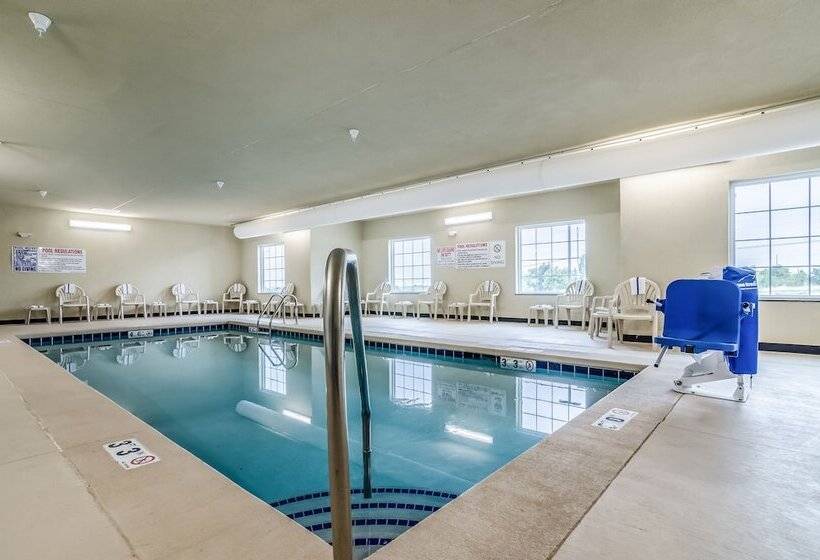 Cobblestone Hotel & Suites   Mccook