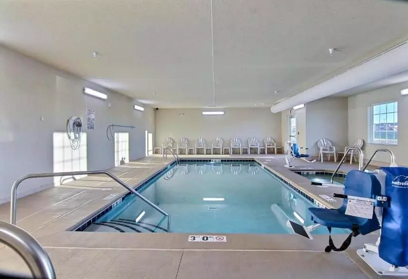 Cobblestone Hotel & Suites   Mccook