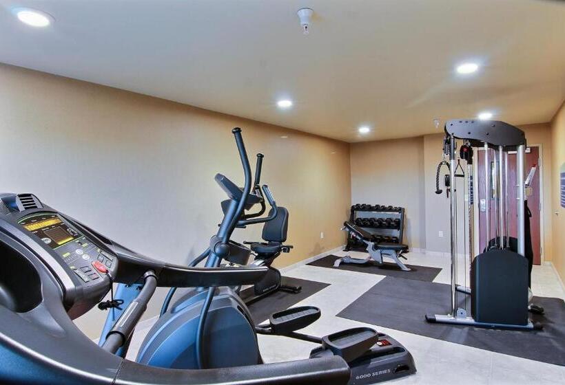 Cobblestone Hotel & Suites   Mccook