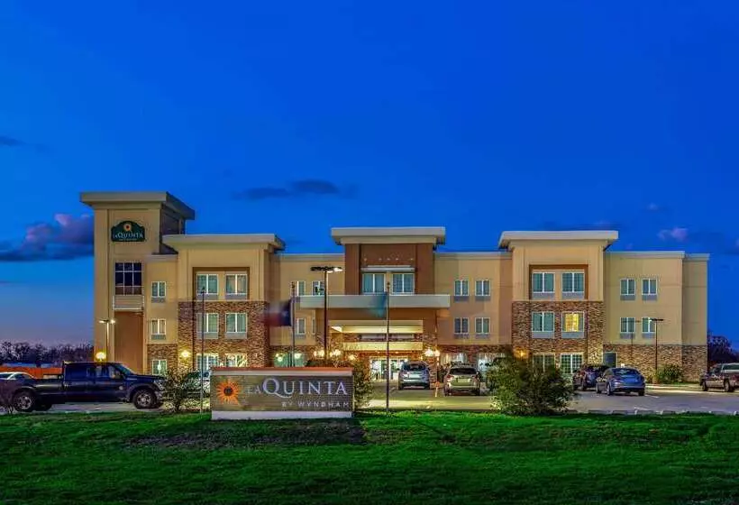 ホテル La Quinta By Wyndham Luling