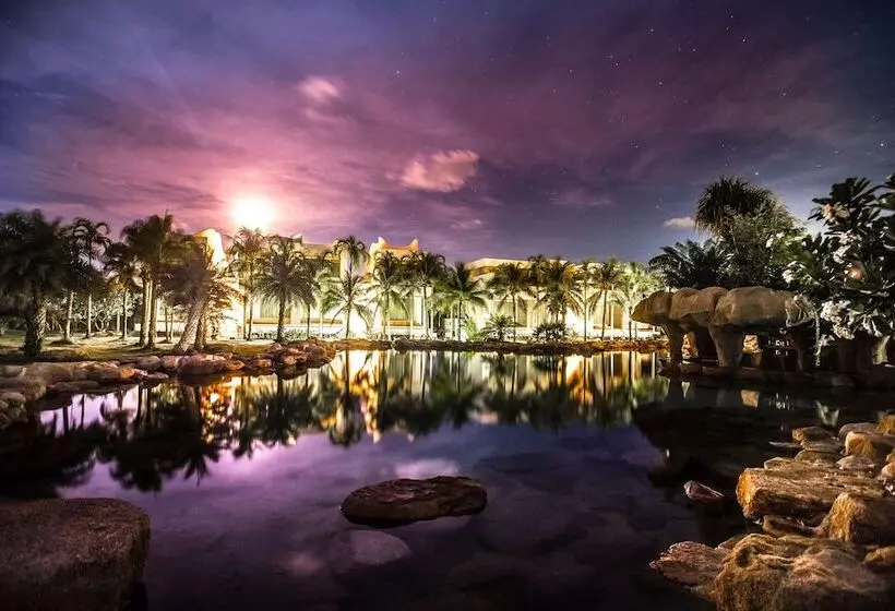 هتل Ohana Resort And Restaurant