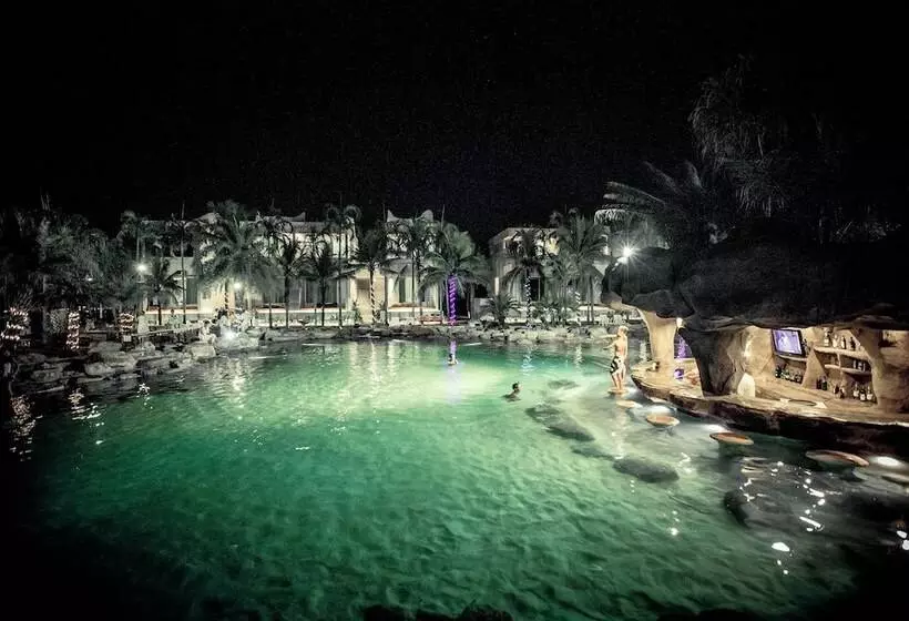 هتل Ohana Resort And Restaurant