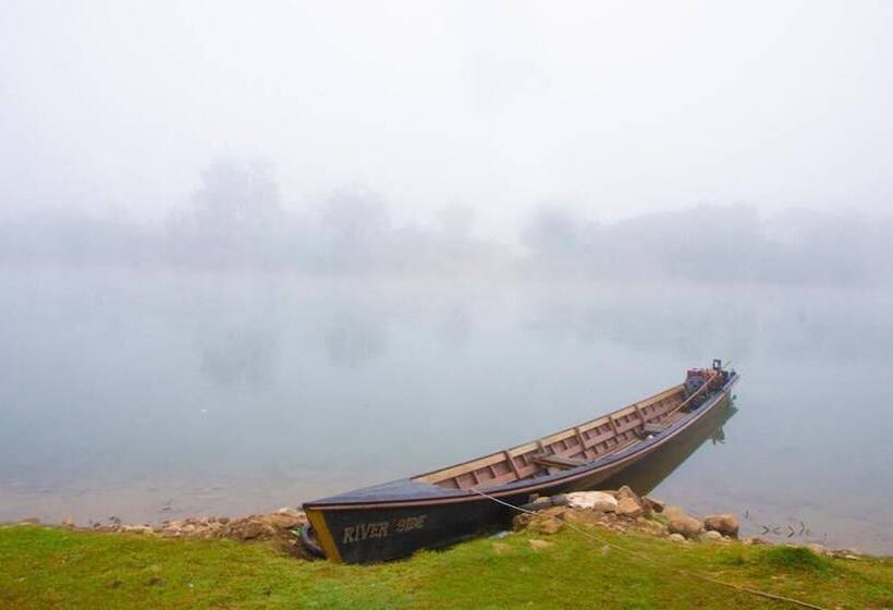 هتل Riverside @ Hsipaw Resort