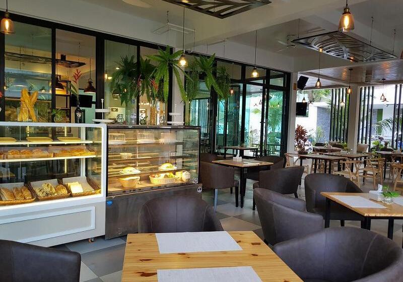 ホテル Simple Life Cliff View Resort