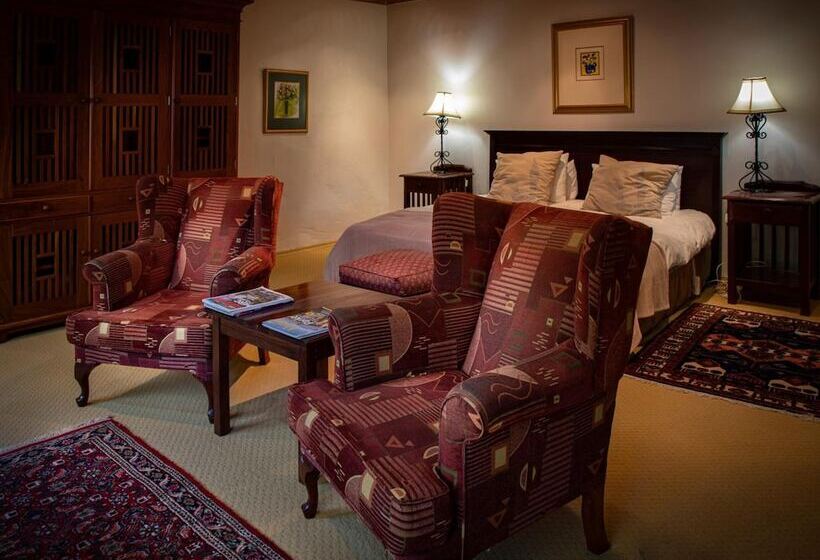 בית מלון כפרי Valley Of The Rainbow Estate