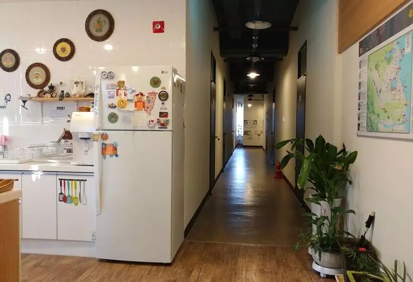 پانسیون Sokcho & Guesthouse
