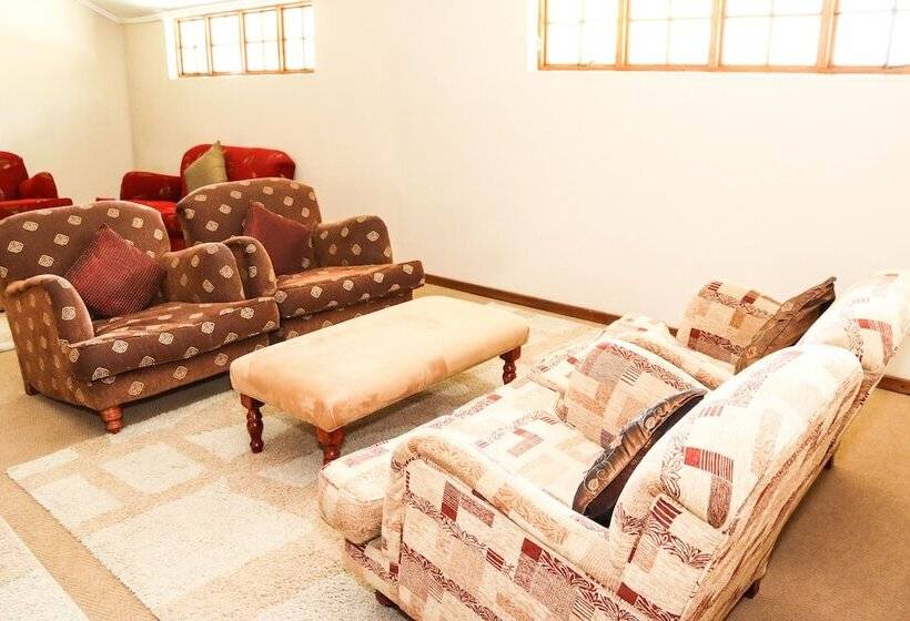 بنسيون The Old Hatchery