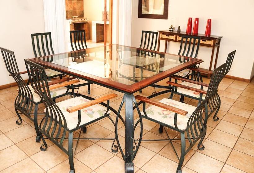 بنسيون The Old Hatchery