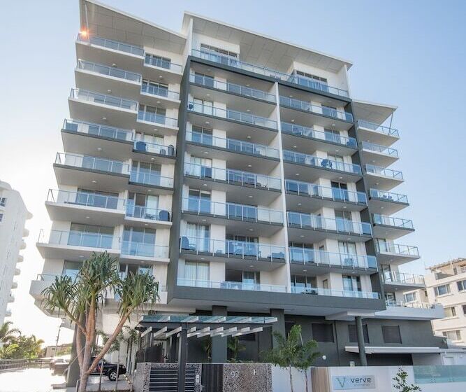 Verve On Cotton Tree