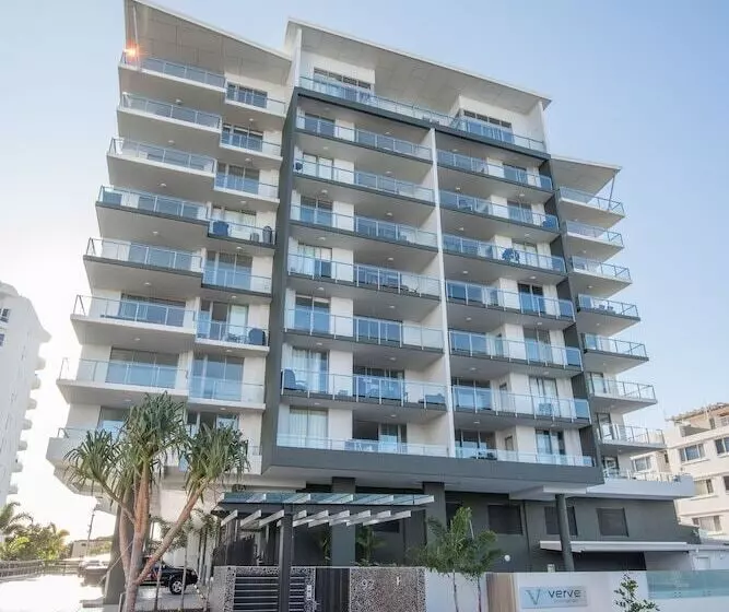 Verve On Cotton Tree