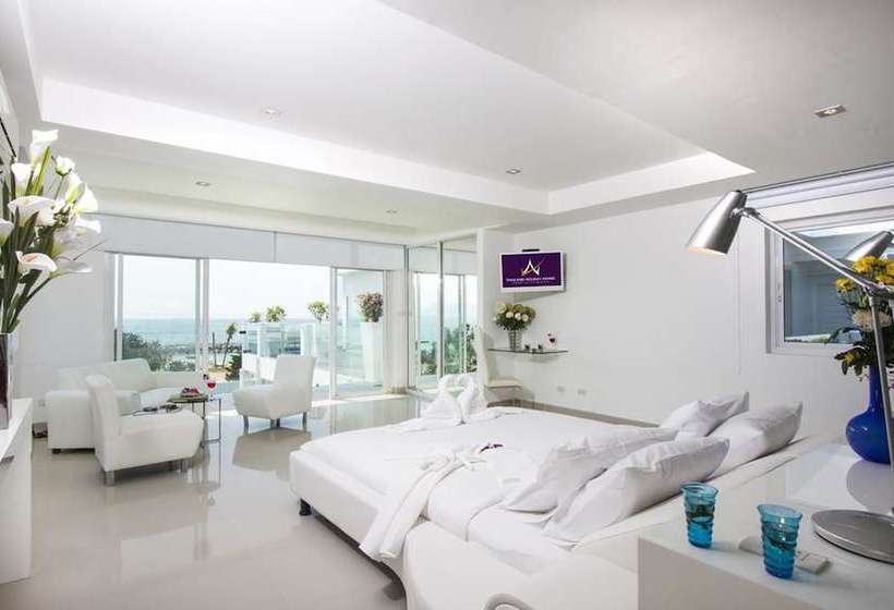 Villa 7th Heaven Beach Front