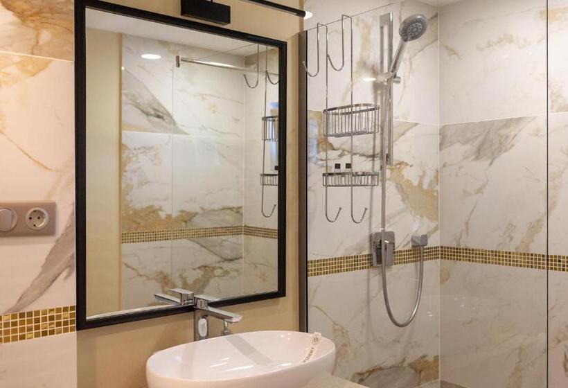 پانسیون Atlantic Boutique