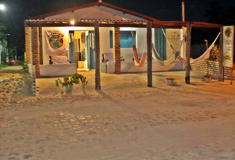 El Surfista Hostel   Pousada