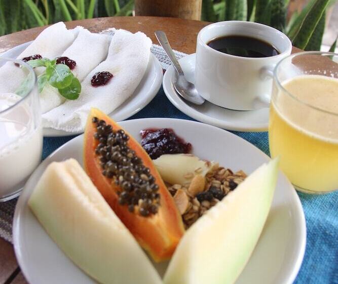 El Surfista Hostel   Pousada