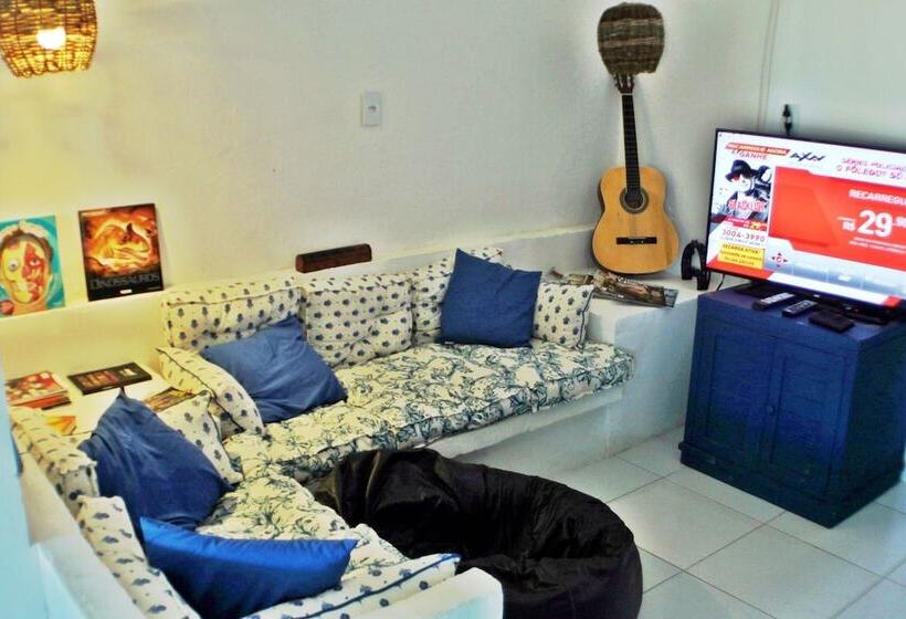 El Surfista Hostel   Pousada