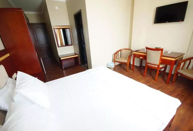Hotel 725