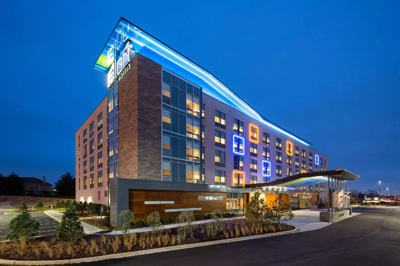 ホテル Aloft Louisville East