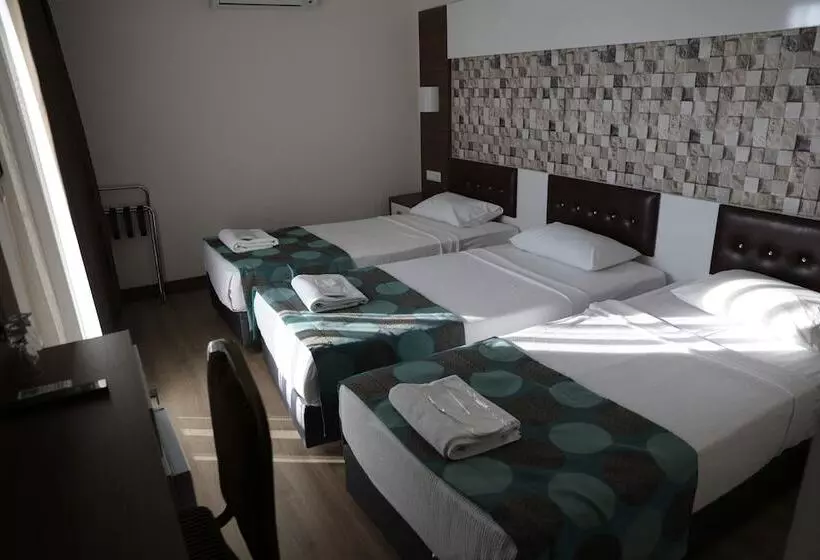 Hotelli Comfort Ada Class