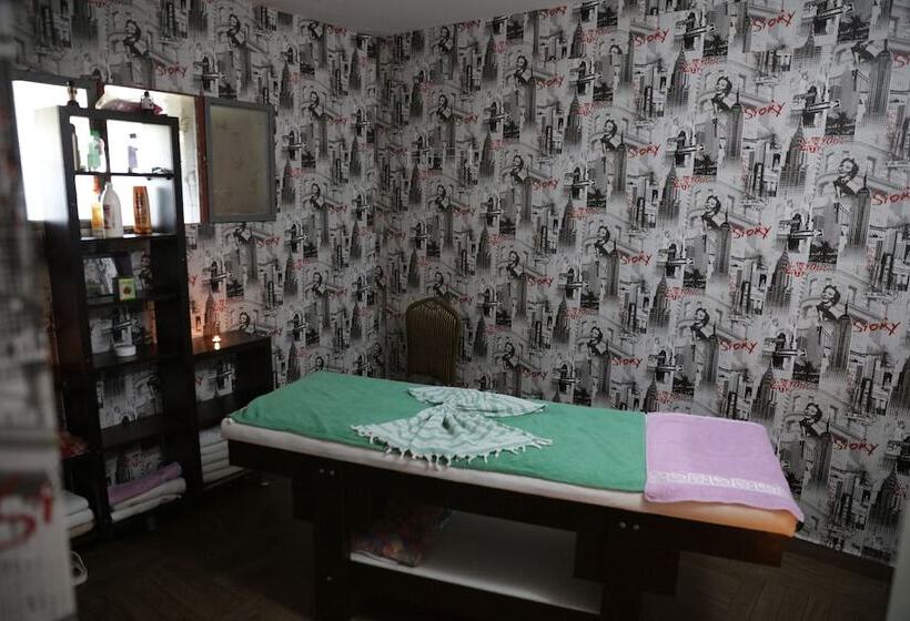 هتل Comfort Ada Class